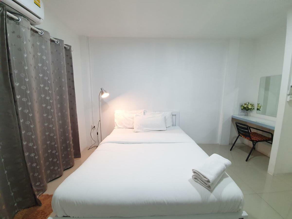 Jl Residence Siriraj Bangkok Luaran gambar